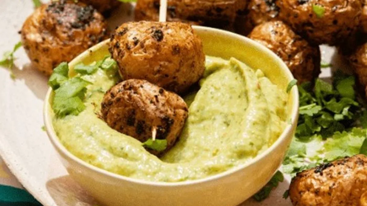 Avocado dip with new potatoes