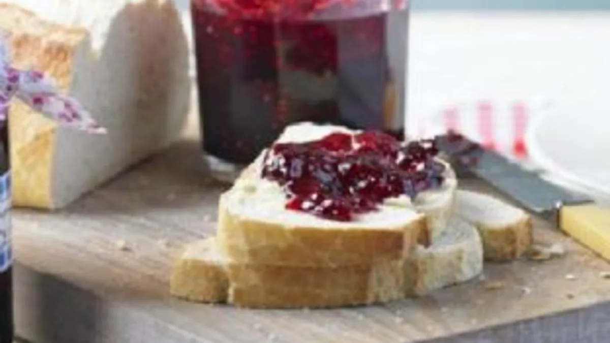 Baie Rose and Orange-Scented Red Berry NON COOK FREEZER Jam