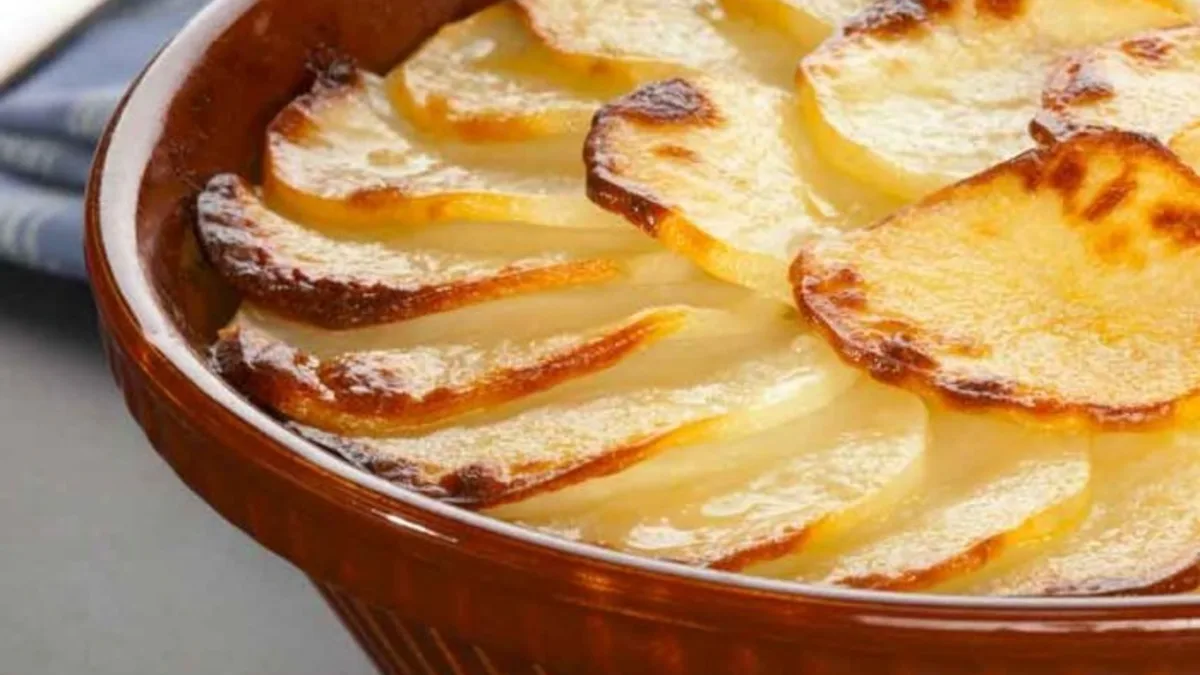 Boulangère Potatoes