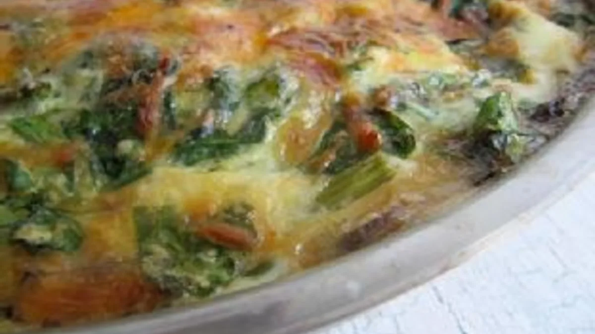 Cheesy Frittata with Spinach, Asparagus and Mushrooms