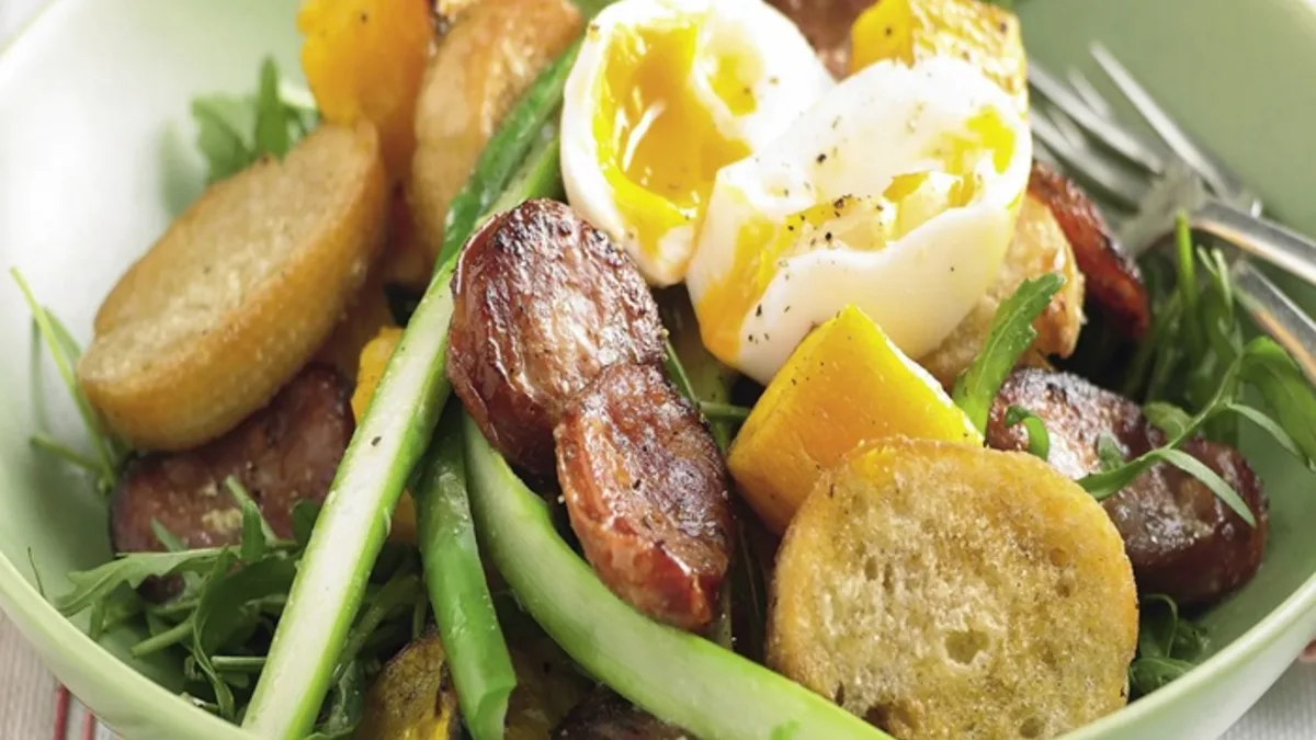 Chorizo & soft-boiled egg salad