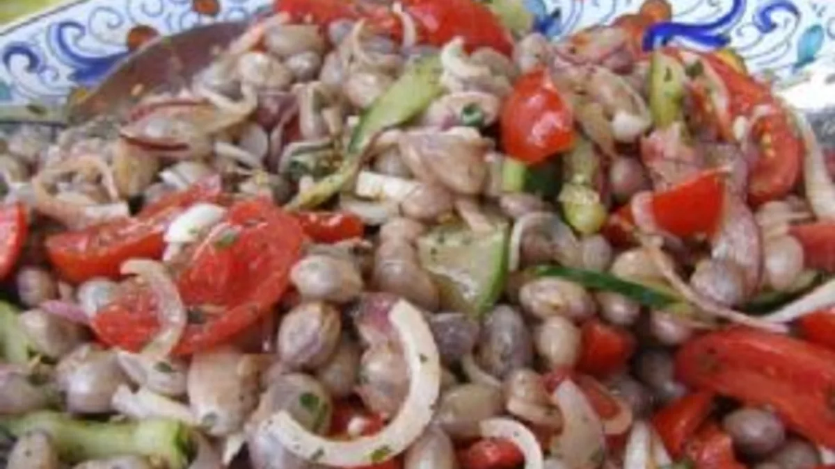 Cranberry Beans, Cherry Tomatoes & Cucumber Salad