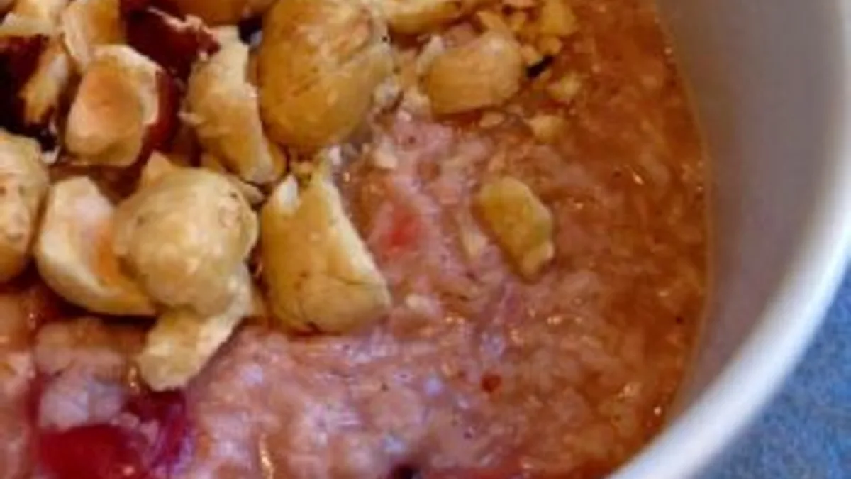 Cranberry-Ginger Oatmeal With Toasted Hazelnuts