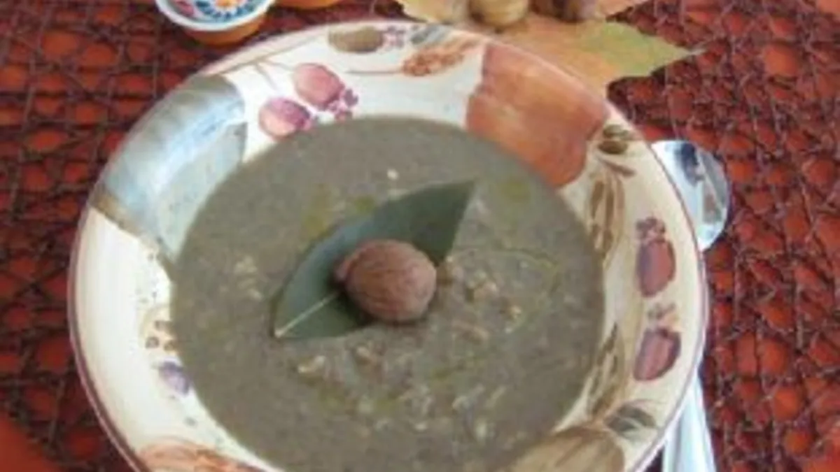 Delicious Creamy Lentils and Chestnuts Soup