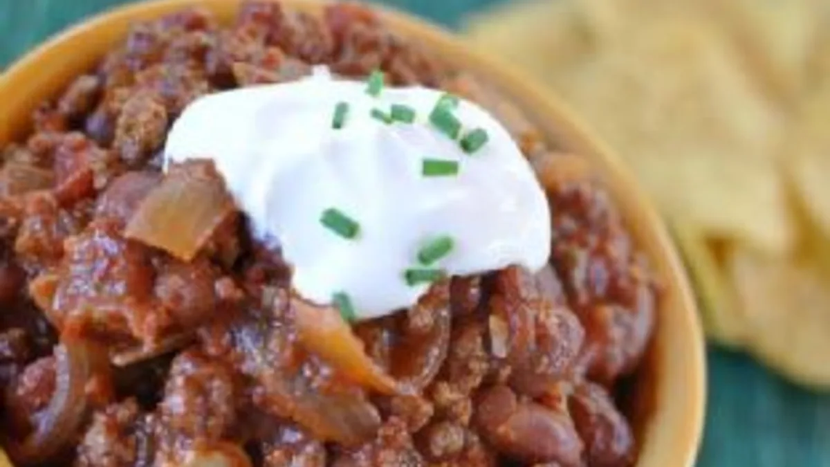 Easy Beef and Bean Chili
