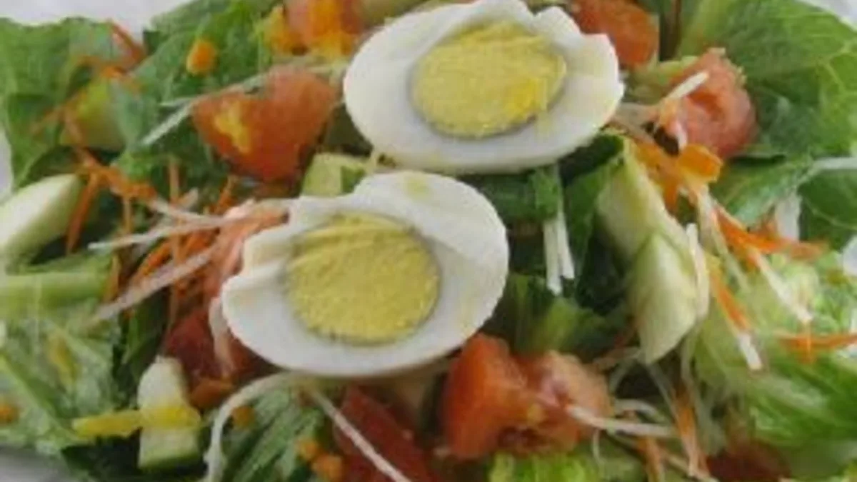 Green Salad With Fresh Orange Juice Dressing