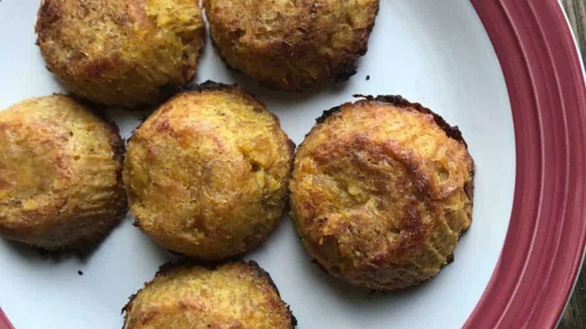 Laos Plantain Coconut Bake (Flourless Muffin)