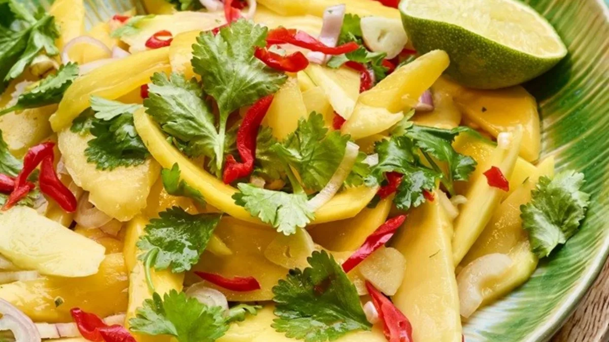 Mango chow