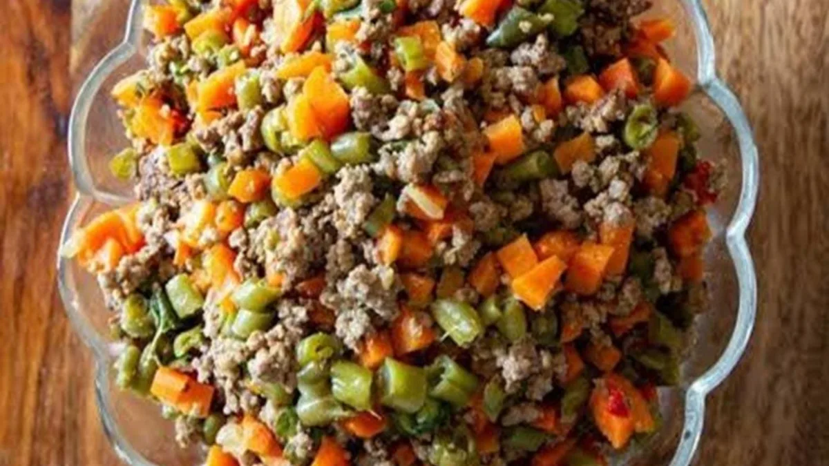 Picadillo de Vainicas (Green Beans Picadillo)