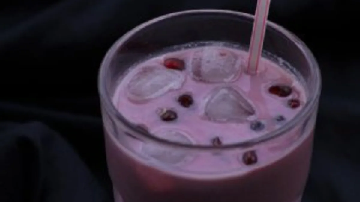 Pomegranates Oats Smoothie