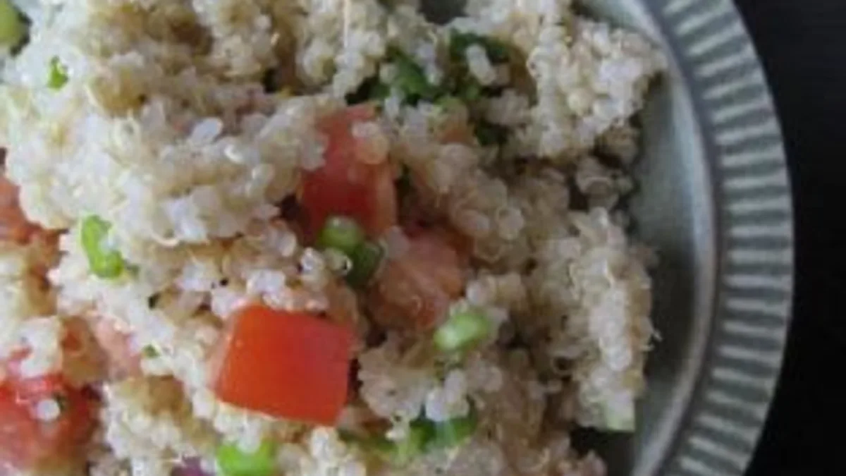 Quinoa, Tomato, Green Onion Side Salad