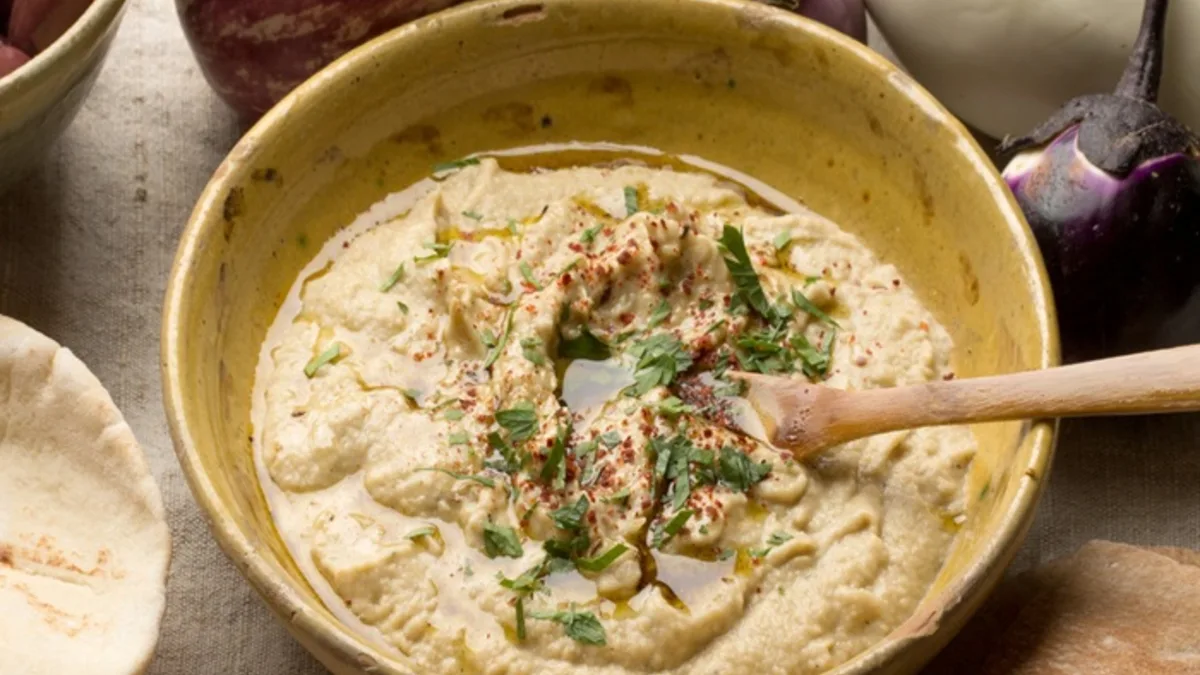 Smoked aubergine purée
