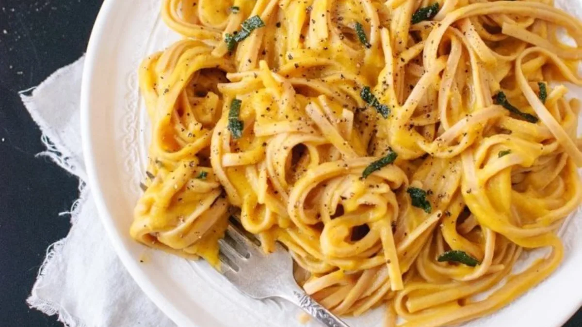 Squash linguine