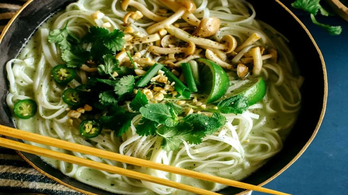 Thai curry noodle soup
