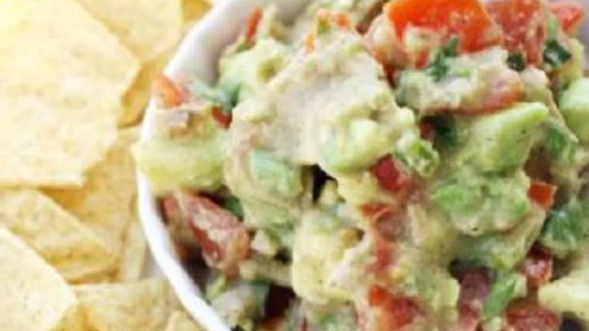Tuna Avocado Salad